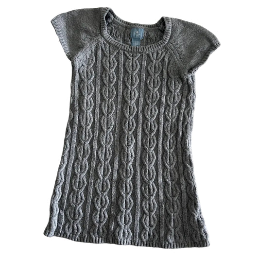 Baby Gap Age 2 short sleeve cable knit sweater in grey with cable knit — gently loved condition.