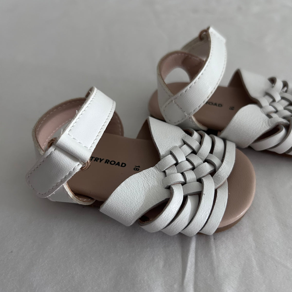 Country Road Woven Strap Sandals 12cm EUR 18 White Woven
