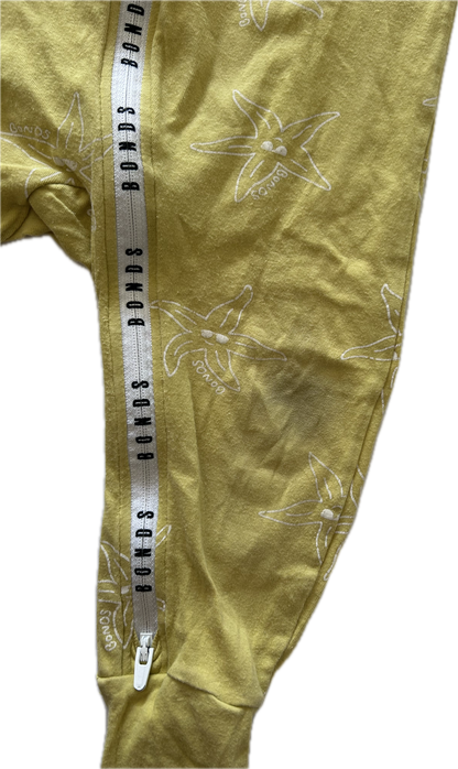 Bonds Wondercool Full Length Zippy Baby Age 0 Yellow with Starfish