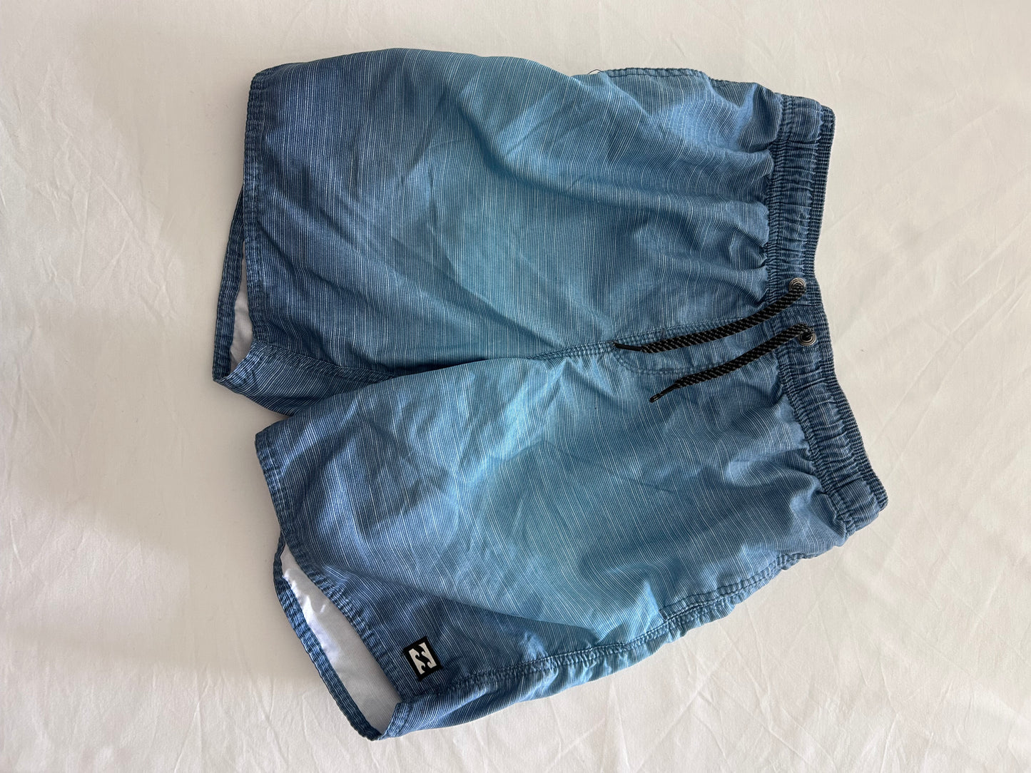 Billabong Shorts / Board Shorts Kids Age 12 Blue
