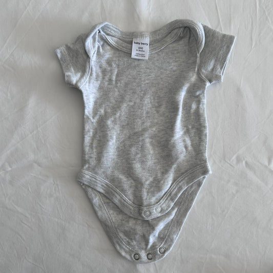 Baby Berry Age 000 short sleeve bodysuit in light grey with plain â€” like new condition.