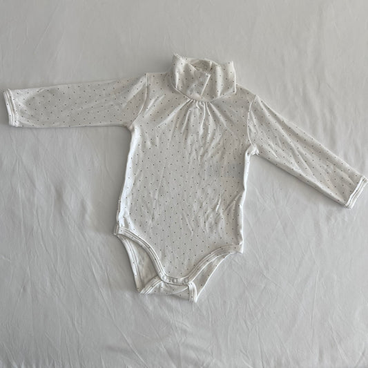 Vertbaudet Age 0 long sleeve turtleneck bodysuit in white with small polka dots, like new condition.