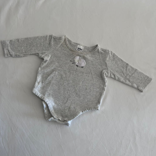 Anko Age 00 long sleeve bodysuit in light grey marle with printed sheep graphic with 'hello you' text, well loved condition.