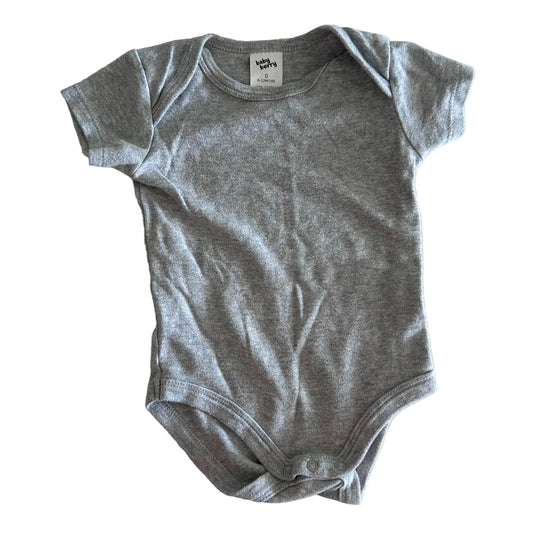 Baby Berry Age 0 short sleeve bodysuit in grey marle with plain — gently loved condition.