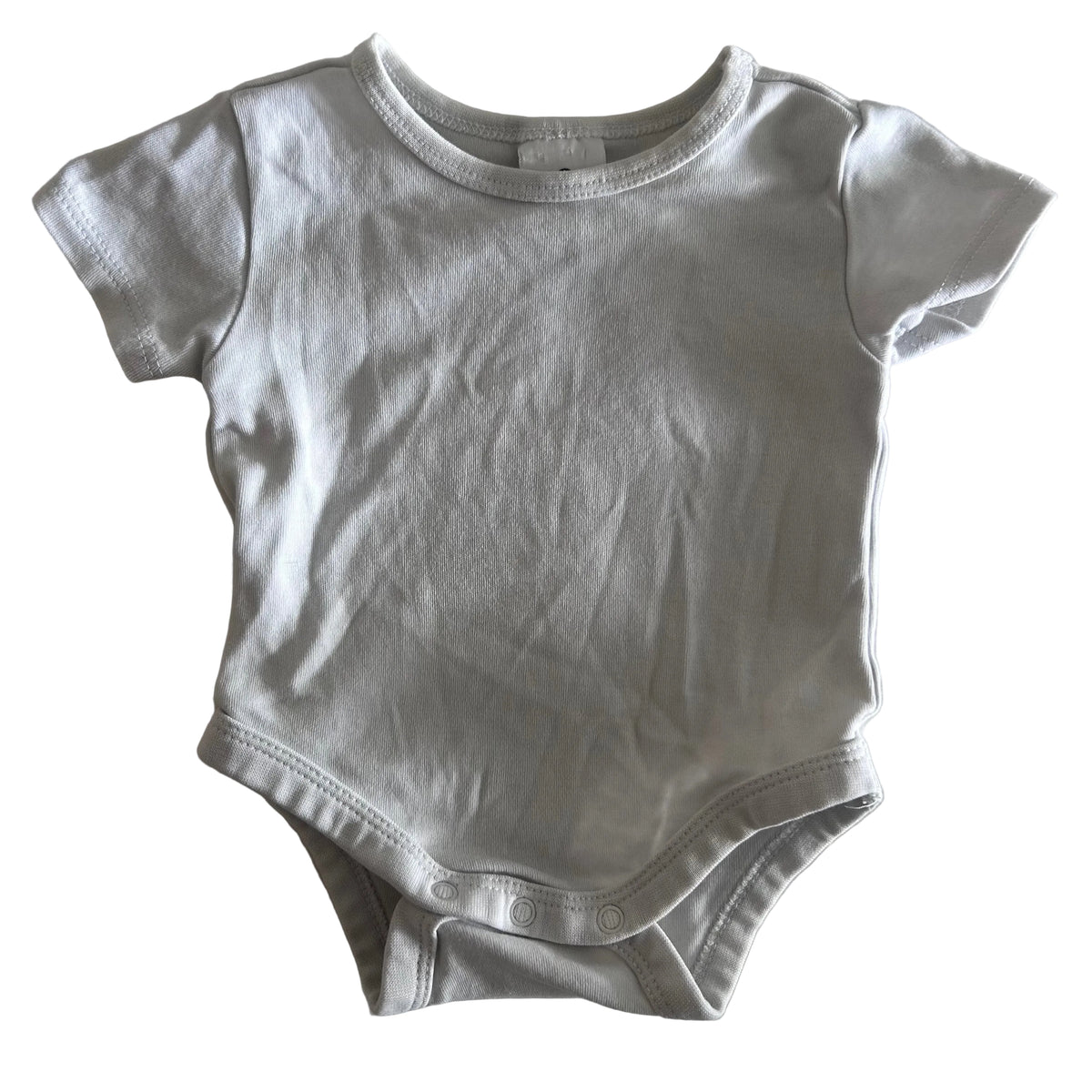 Target Age 0000 short sleeve bodysuit in white with plain — gently loved condition.